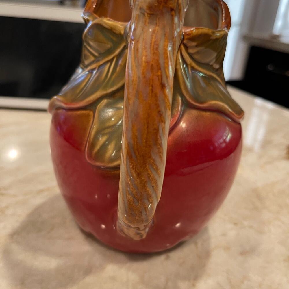Vintage majolica Apple shaped pitcher - Picture 6 of 6